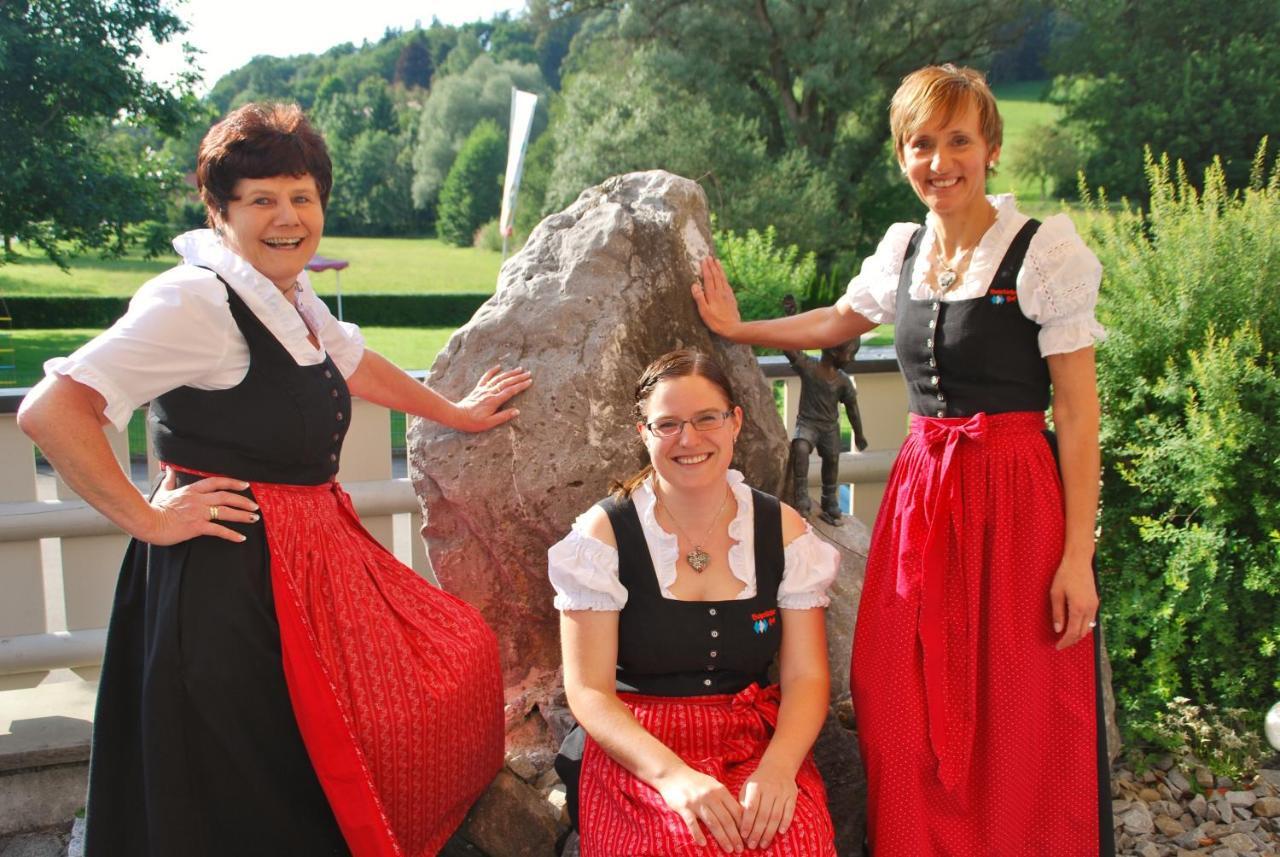 Hotel Traditions-Gasthaus Bayrischer Hof à Leutkirch im Allgäu Extérieur photo